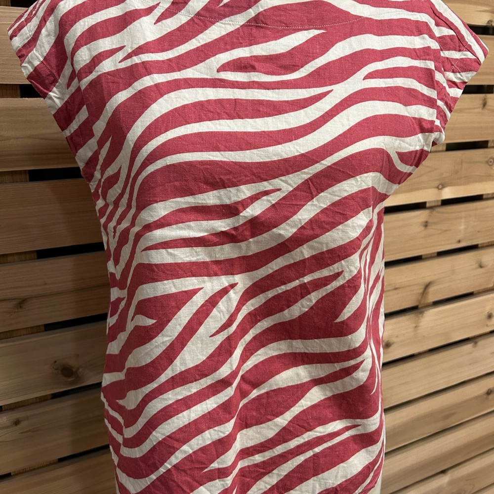 Linen red zebra print